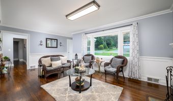 3213 Ridgewood Rd, Allenwood, NJ 08720