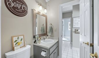 303 Hunters Rdg, Auburn, IN 46706