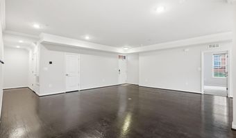 43032 STUARTS GLEN Ter 102, Ashburn, VA 20148