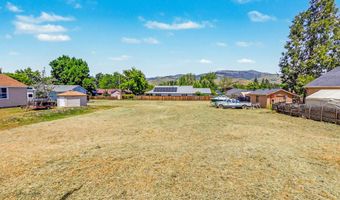 N Laurel Street, Ashland, OR 97520