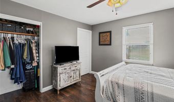 9862 Glenmont Dr, Affton, MO 63123