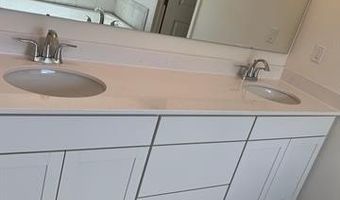 7296 Evergreen Trl, Almont, MI 48003