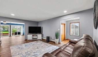 2037 W Park Dr, Algonac, MI 48001