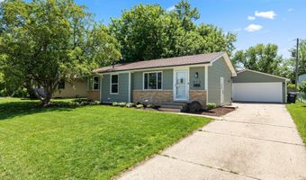 413 NE 7th St, Ankeny, IA 50021