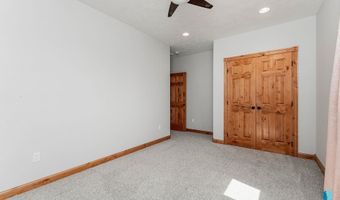 1817 W Ashton Trl, Brandon, SD 57005