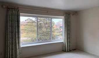 2547 Meade Ct, Ann Arbor, MI 48105