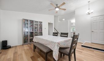 8556 Green Valley Dr, Indianapolis, IN 46217