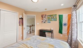 43878 CAMELLIA St, Ashburn, VA 20147