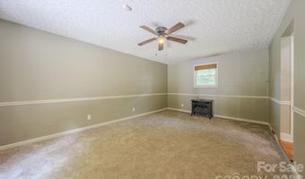 2150 Nc 80 Hwy, Bakersville, NC 28705