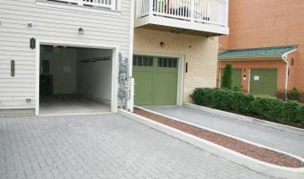 2215 RICHMOND Hwy 101, Alexandria, VA 22301