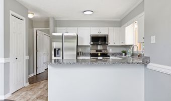 190 Fox Run Ln, Autryville, NC 28318