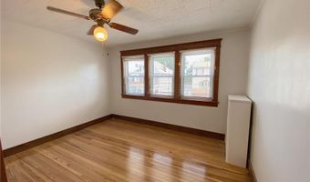 820 Club Ave E, Allentown, PA 18109