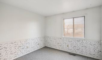 944 Sunburst Ln, Altoona, IA 50009