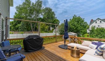 211 Oak St, Bath, ME 04530