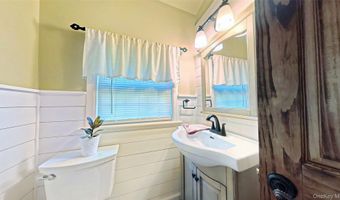 10 Stagecoach Ln, Amenia, NY 12501