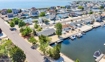 121 Stillwater Rd, Barnegat, NJ 08005