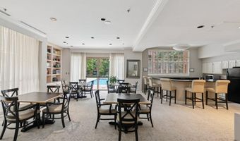 4808 MOORLAND Ln 204, Bethesda, MD 20814