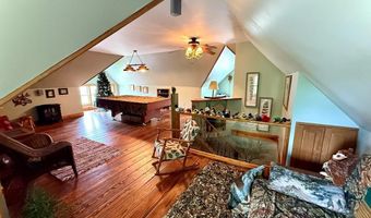 619 Q St, Aurora, NE 68818