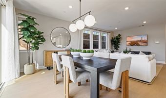 756 Edward Scholle Dr, Camarillo, CA 93010