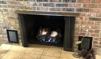 850 Gambier Dr, Alford, FL 32420