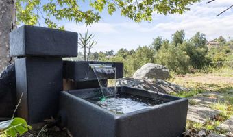 27615 Alps Ln, Escondido, CA 92026