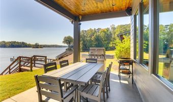 242 WILLIAMS Rd, Alexander City, AL 35010