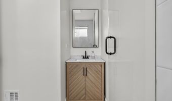 3916 8TH St NW A, Washington, DC 20011
