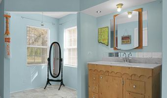 274 Rae Ln, Bonneau, SC 29431