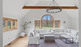 28 E Ridge Ct, Cheshire, CT 06410