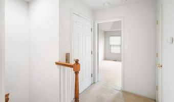 39 W Aspen Way, Aberdeen, NJ 07747