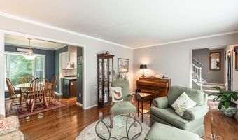 493 Edgeworthe Dr SE, Ada, MI 49301