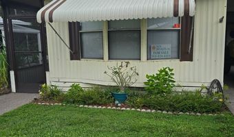 17 Leisure Dr, Auburndale, FL 33823