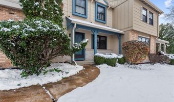 13338 Hiddendale Ln, Ballwin, MO 63021