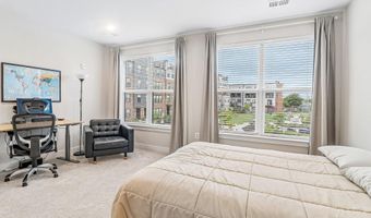 43795 TRANSIT Sq 202, Ashburn, VA 20147