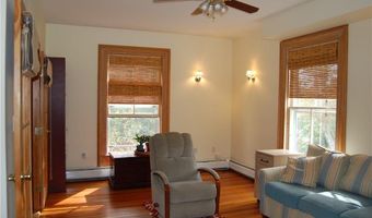 7 Nichols Ln 5, Hopkinton, RI 02832