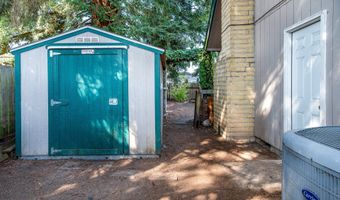 242 38TH St, Springfield, OR 97478