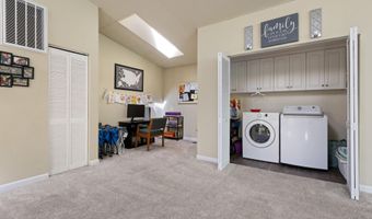 1293 Starveout Creek Rd, Azalea, OR 97410