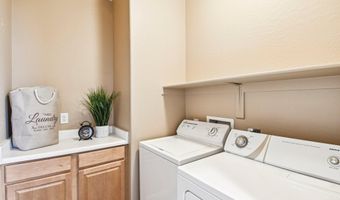 42424 N Gavilan Peak Pkwy 33104, Anthem, AZ 85086