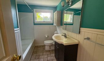 9 Meadow Brook Rd, Brookfield, CT 06804