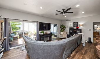 3606 NE Cottonwood Ln, Ankeny, IA 50021