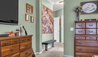 7 Woodlake Ct, Barnegat, NJ 08005