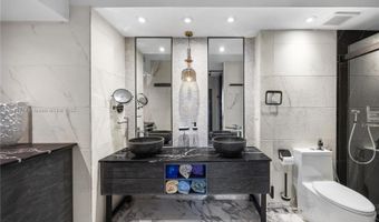 20379 W Country Club Dr 2333, Aventura, FL 33180