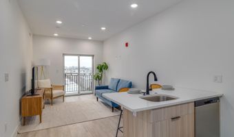 2400-18 E HUNTINGDON St 707, Philadelphia, PA 19125