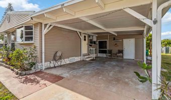 901 Laurel Cir, Barefoot Bay, FL 32976