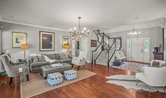 70 Dolphin Point Dr, Beaufort, SC 29907