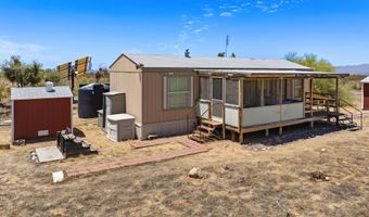 6705 E Red Barrel Rd, Yucca, AZ 86438