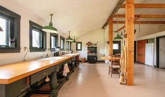 859 Whitehill Rd, Barnet, VT 05821