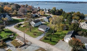 5 Port Ave, Jamestown, RI 02835