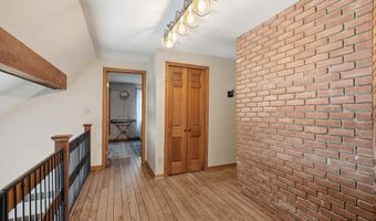 1362 Hillcrest Dr, Ashland, OH 44805