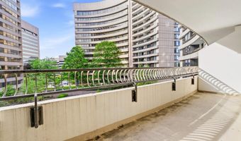 1300 CRYSTAL Dr 606S, Arlington, VA 22202